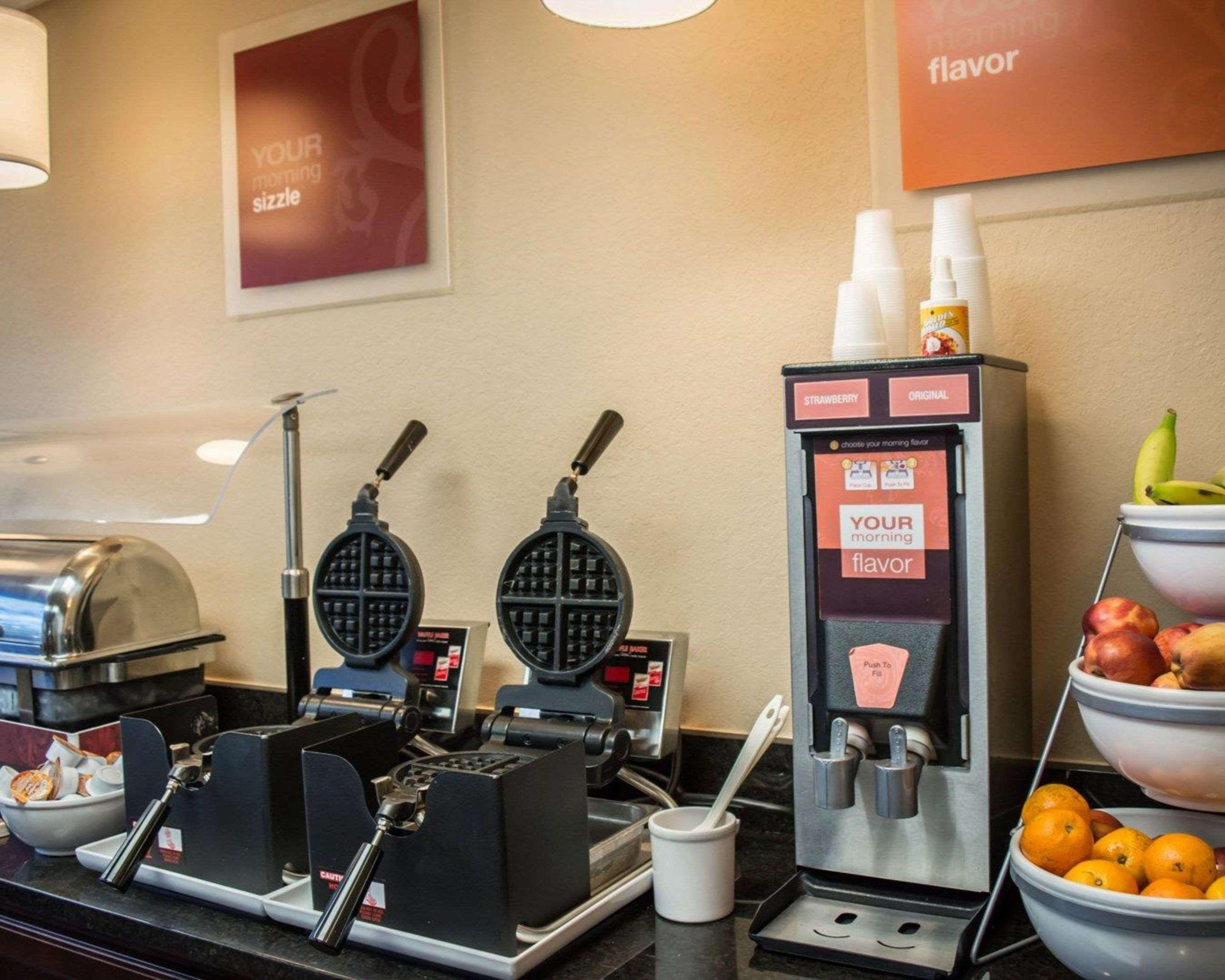 Comfort Suites Clearwater - Dunedin Buitenkant foto
