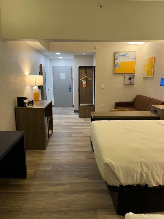 Comfort Suites Clearwater - Dunedin Buitenkant foto