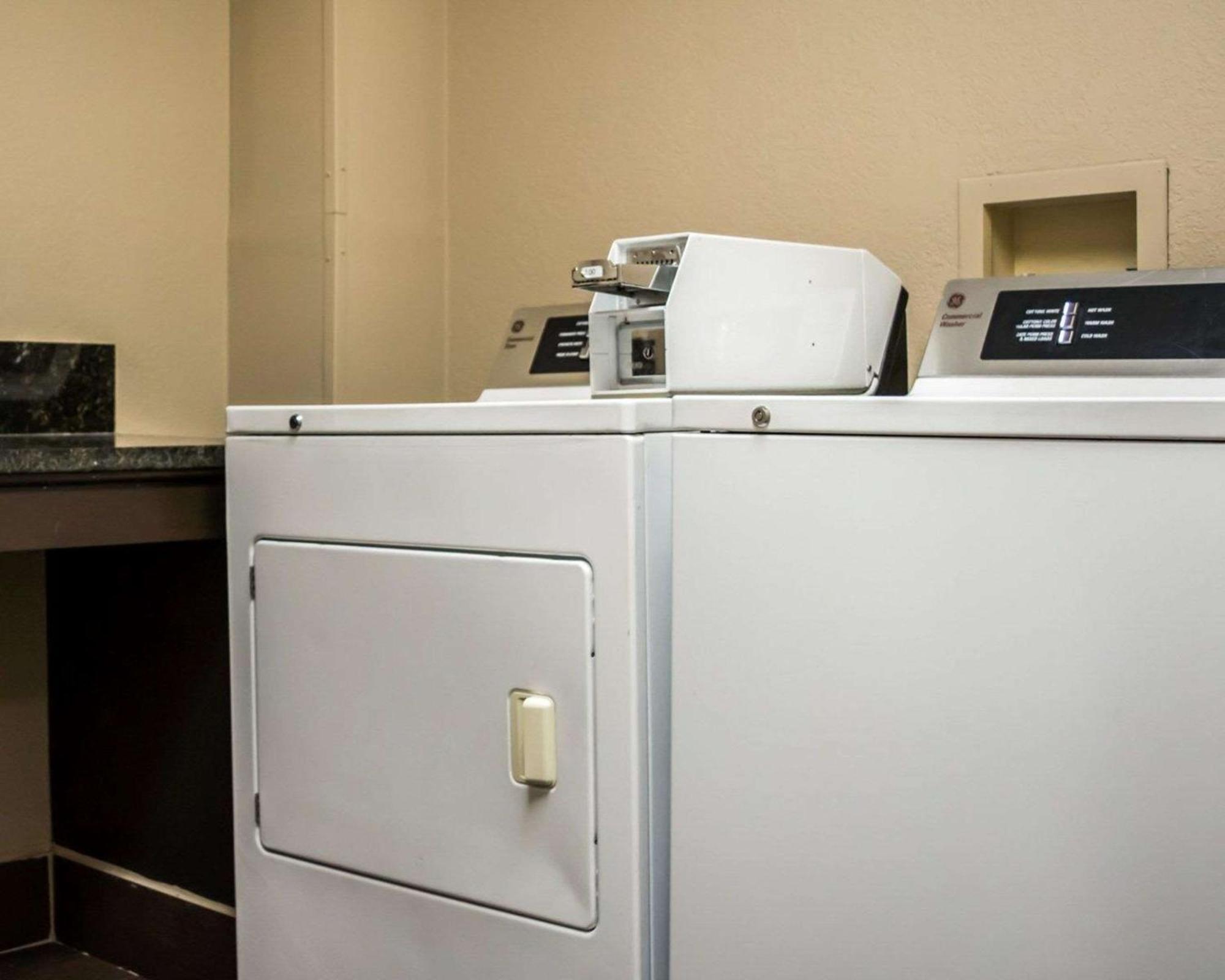 Comfort Suites Clearwater - Dunedin Buitenkant foto