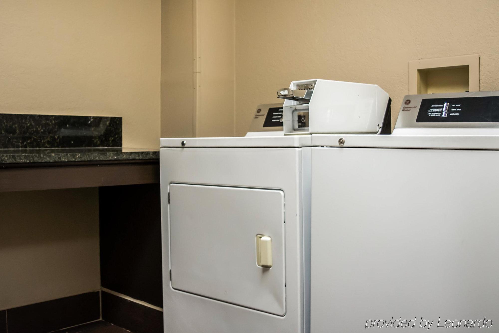 Comfort Suites Clearwater - Dunedin Buitenkant foto