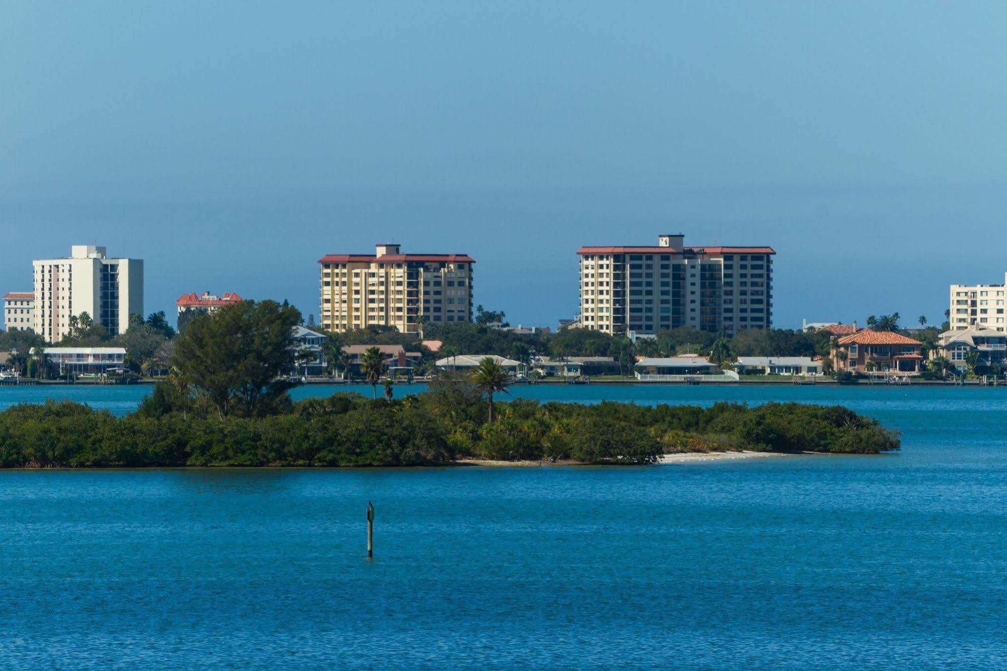 Comfort Suites Clearwater - Dunedin Buitenkant foto
